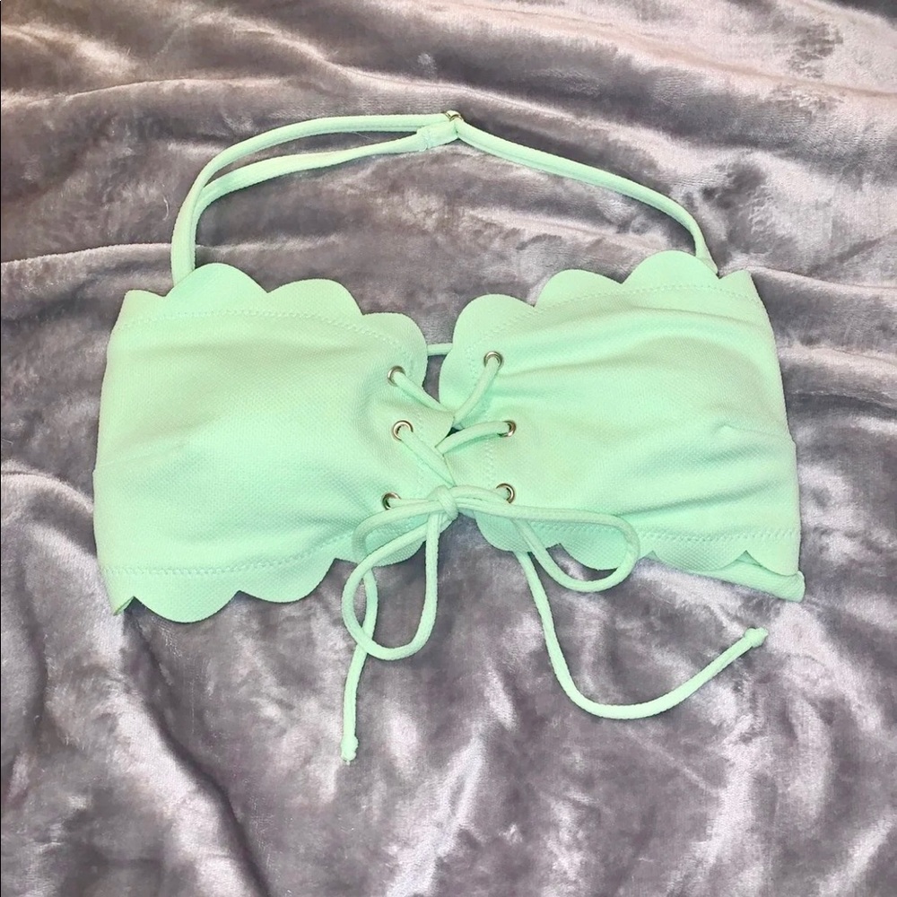 CUPSHE Bikini Top Medium